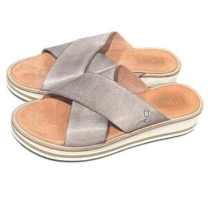 ROAN Bed|Stu Shout Criss Cross Crossover Leather Platform Slides Sandals 9.5